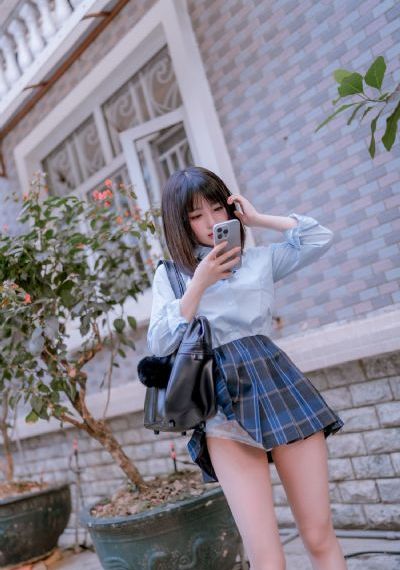 小小彬
